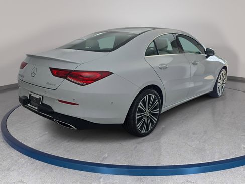Used 2023 Mercedes-Benz CLA 250 4MATIC image 5