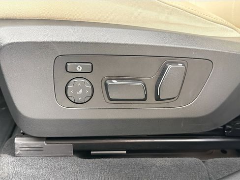 Certified 2025 BMW X3 xDrive30i w/ Convenience Package image 18