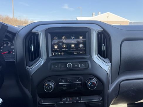 Used 2019 Chevrolet Silverado 1500 Custom w/ Custom Value Package image 12