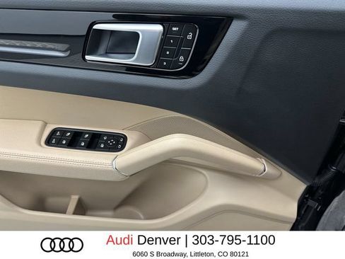 Used 2023 Porsche Cayenne Coupe AWD/4WD image 13