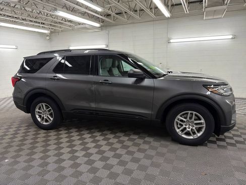 New 2026 Ford Explorer Active w/ Active Comfort Package image 2