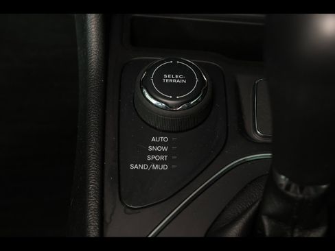 Used 2022 Jeep Cherokee Latitude Lux image 13