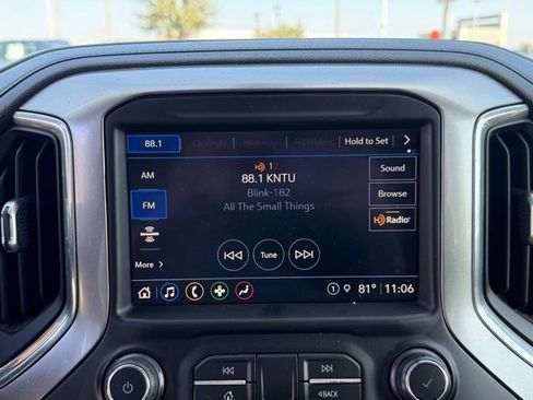 Used 2021 Chevrolet Silverado 1500 LT Trail Boss w/ Convenience Package II image 16