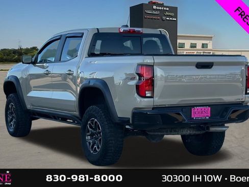 Used 2024 Chevrolet Colorado ZR2 w/ Technology Package AWD/4WD image 5