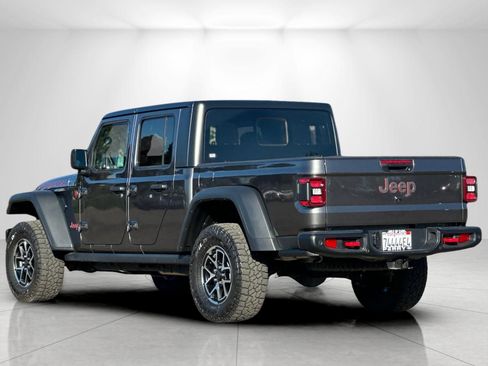 Used 2025 Jeep Gladiator Rubicon w/ Safety Group image 5