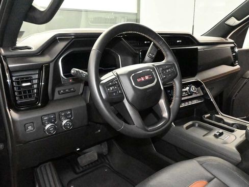 Used 2024 GMC Sierra 2500 AT4 w/ AT4 Premium Plus Package AWD/4WD image 10