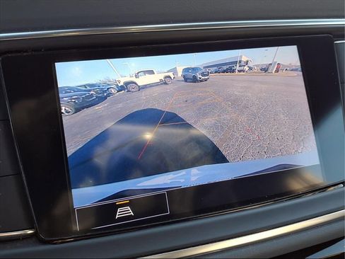 Used 2023 Buick Enclave Essence w/ Experience Buick Package image 7