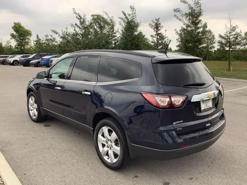Used 2016 Chevrolet Traverse LT w/ Style and Technology Package AWD/4WD image 3