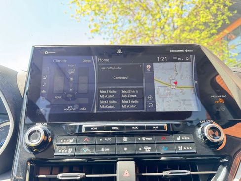 Used 2022 Toyota Highlander Limited AWD/4WD image 18