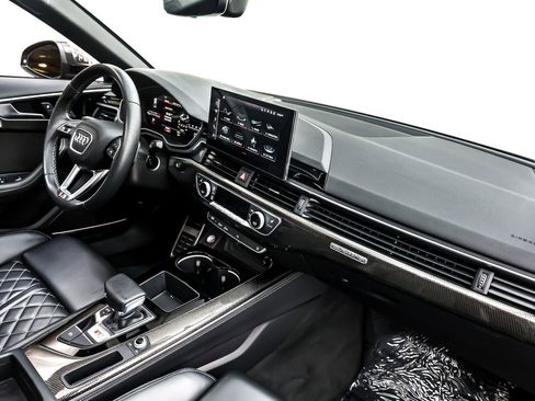 Used 2021 Audi S4 Premium Plus w/ Premium Plus Package image 16