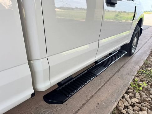 Used 2019 Ford F250 XL w/ Power Equipment Group RWD image 23