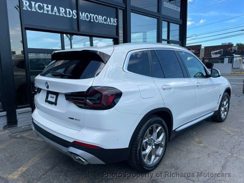 Used 2023 BMW X3 xDrive30i AWD/4WD image 3