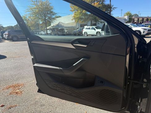 Used 2025 Volkswagen Jetta SE image 20