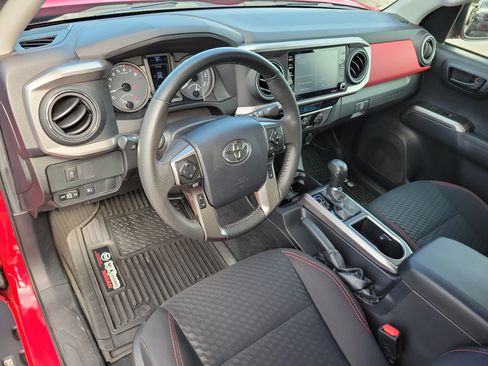 Used 2023 Toyota Tacoma SR5 w/ Technology Package AWD/4WD image 8