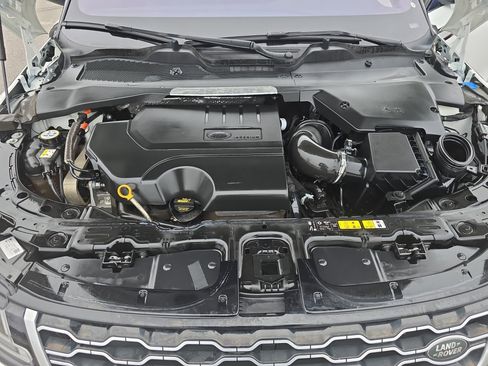 Used 2020 Land Rover Range Rover Evoque SE image 30