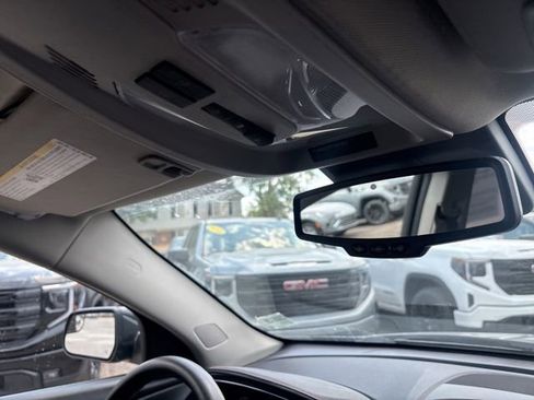 Used 2014 GMC Terrain SLE FWD image 18