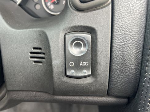 Used 2005 Chevrolet Corvette Convertible w/ Preferred Equipment Group image 9