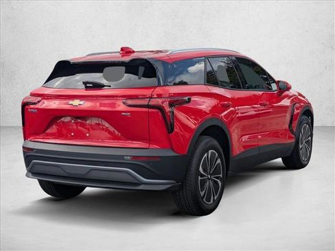 Used 2024 Chevrolet Blazer EV LT image 5