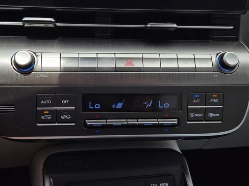 Certified 2024 Hyundai Kona SEL w/ Convenience Package FWD image 14