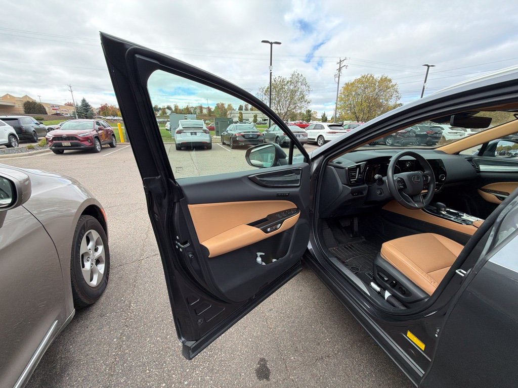 Used 2023 Lexus NX 350 AWD image 23