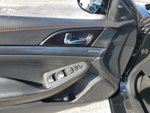 Certified 2019 Nissan Maxima SR w/ Premium Package image 12