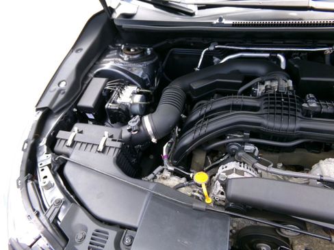 Used 2018 Subaru Impreza 2.0i AWD/4WD image 25