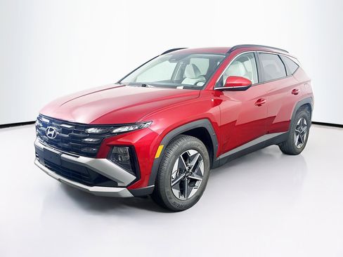 Used 2025 Hyundai Tucson SEL AWD/4WD image 3