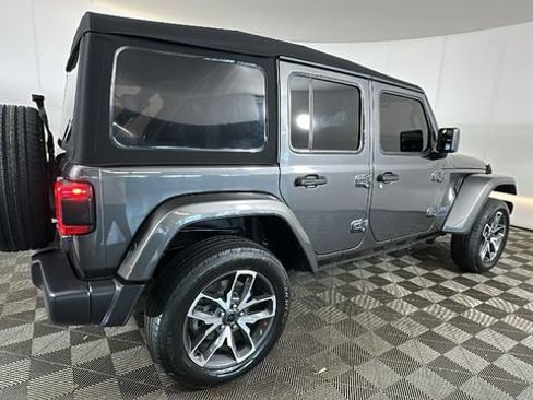 Used 2024 Jeep Wrangler Unlimited w/ Convenience Group AWD/4WD image 3