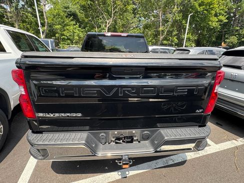 Used 2022 Chevrolet Silverado 1500 LT w/ Bed Protection Package AWD/4WD image 5