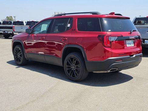 Used 2022 GMC Acadia SLE w/ Driver Convenience Package FWD image 5