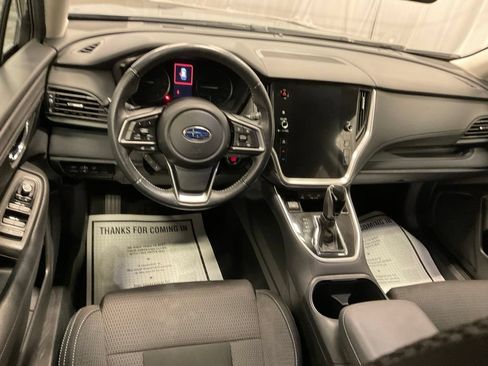 Used 2022 Subaru Outback Premium AWD/4WD image 4