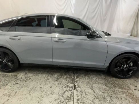 Used 2025 Honda Accord Sport image 5