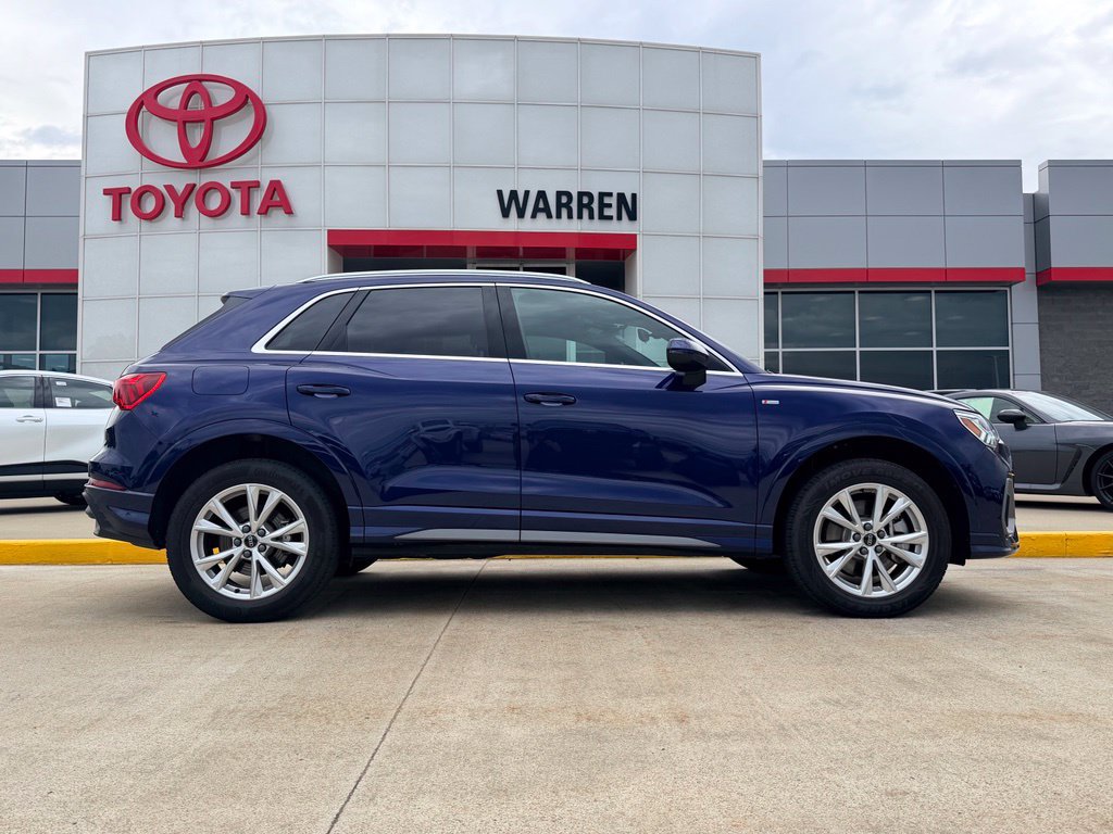 Used 2025 Audi Q3 2.0T Premium AWD/4WD image 3