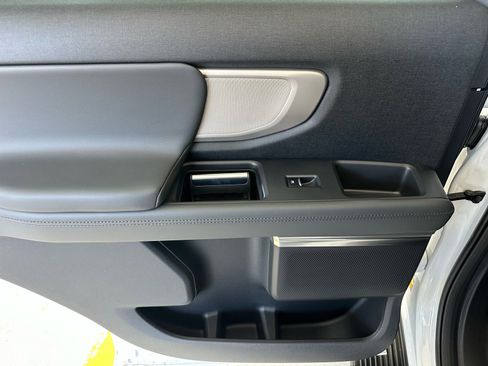 New 2026 Ford Expedition Active image 30