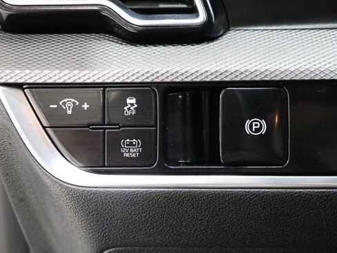Used 2023 Kia Sportage LX AWD/4WD image 21