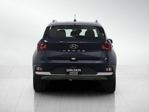 Certified 2025 Hyundai Venue Limited image 4