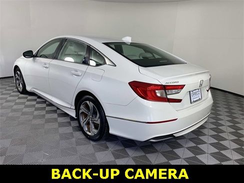 Used 2018 Honda Accord EX image 6