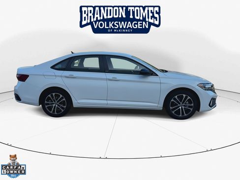 Used 2024 Volkswagen Jetta Sport FWD image 9