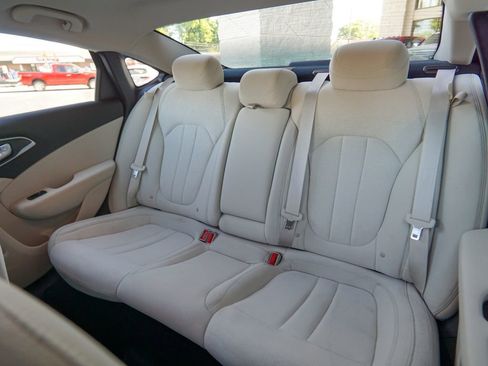 Used 2016 Chrysler 200 Limited FWD image 24