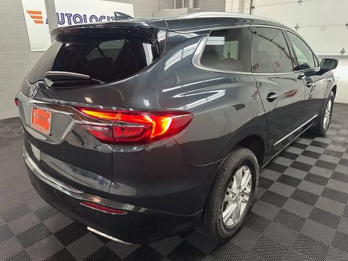 Used 2021 Buick Enclave Essence w/ Sound and Sites Package AWD/4WD image 9