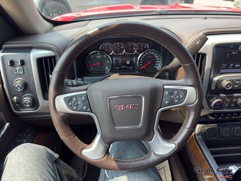 Used 2018 GMC Sierra 1500 SLT AWD/4WD image 17