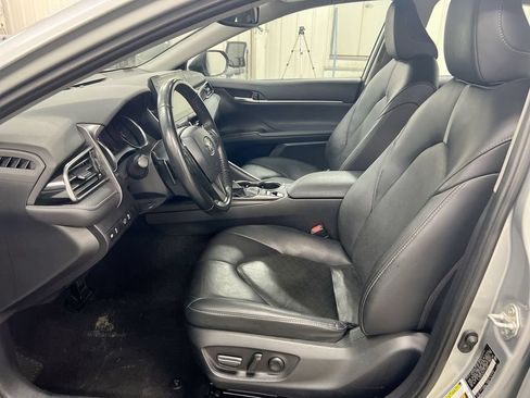 Used 2023 Toyota Camry XSE FWD image 19