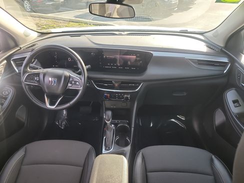 Used 2025 Buick Encore GX Preferred image 13