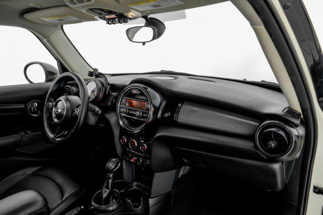 Used 2016 MINI Cooper 4-Door Hardtop FWD image 10