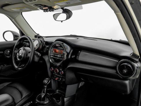Used 2016 MINI Cooper 4-Door Hardtop FWD image 10
