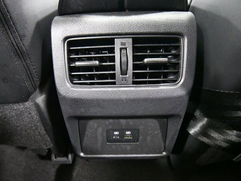 Used 2023 Nissan Rogue SV w/ SV Premium Package image 17