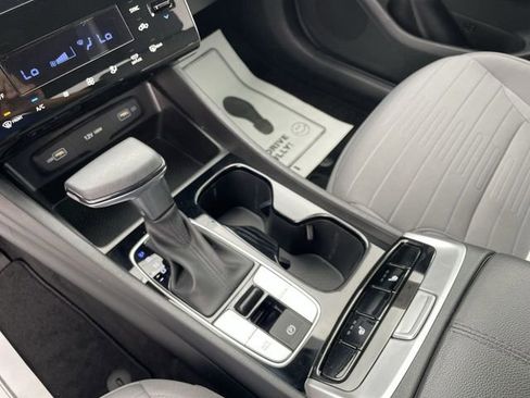 Used 2024 Hyundai Santa Cruz SEL FWD image 17