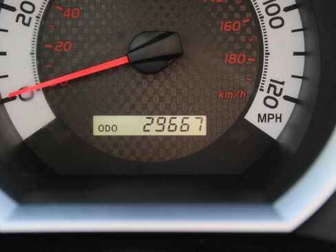 Used 2015 Toyota Tacoma 2WD Double Cab image 39