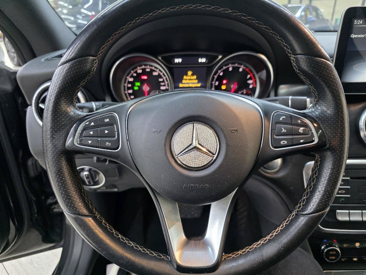 Used 2018 Mercedes-Benz CLA 250 4MATIC image 27