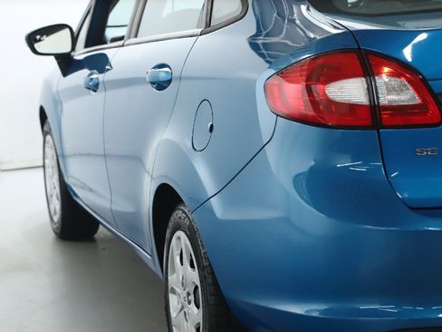 Used 2013 Ford Fiesta SE image 39